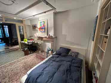Cosy flat eu square