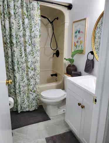 Furnished room for rent