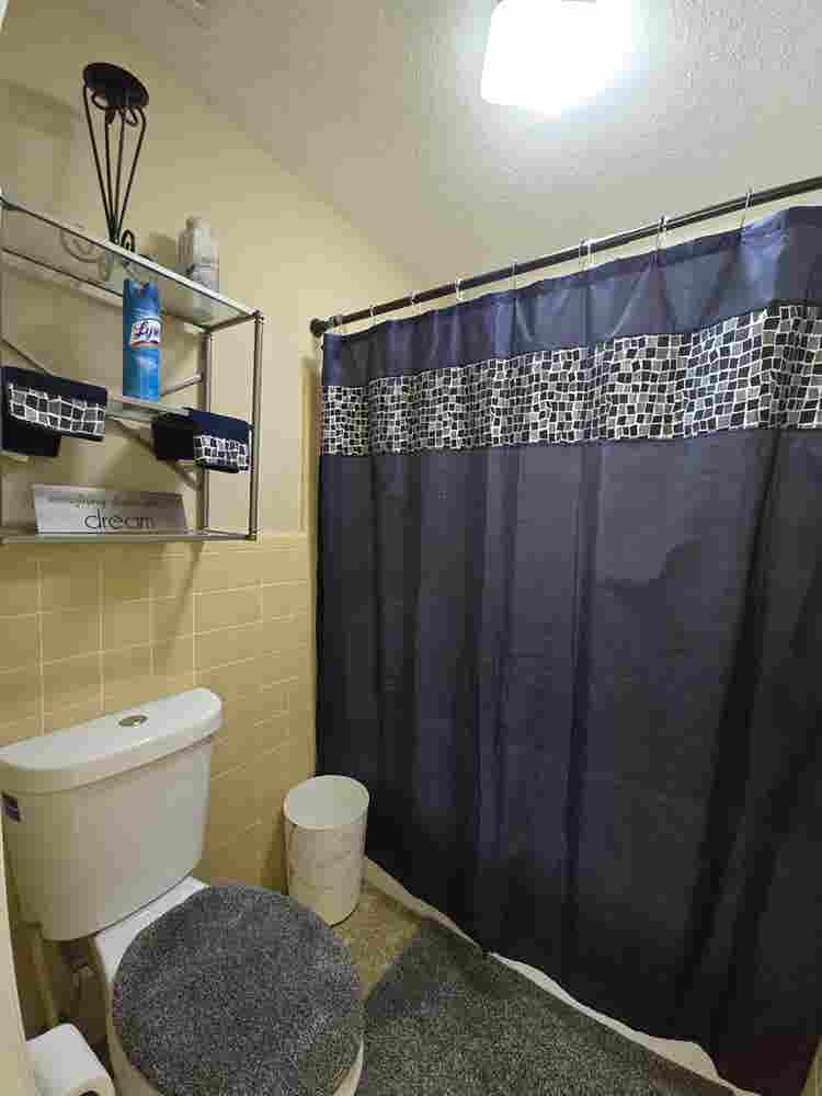 $ weekly private bathroom