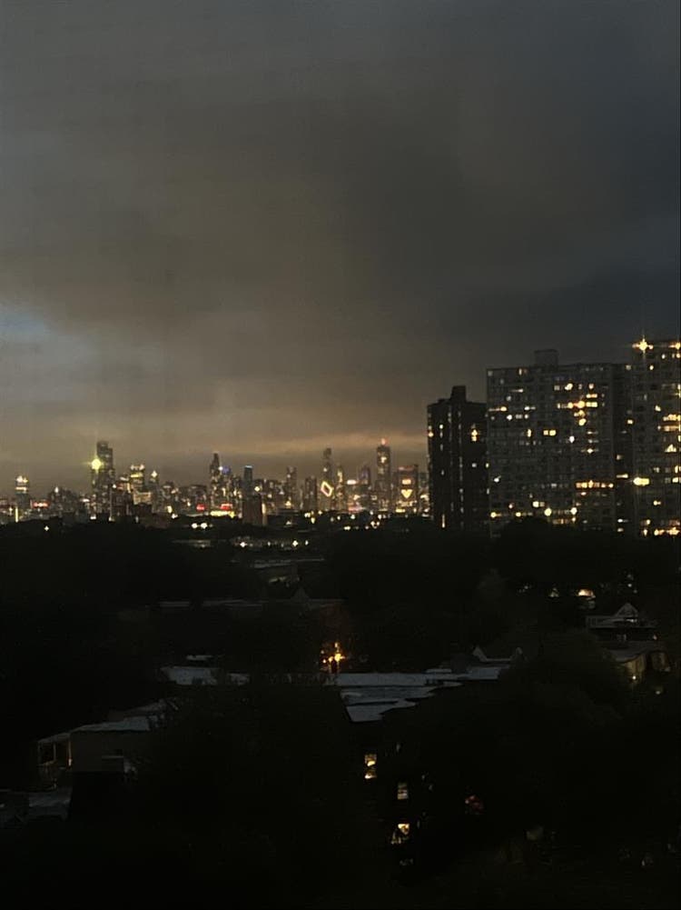 Hyde Park w/ Views + Utilities