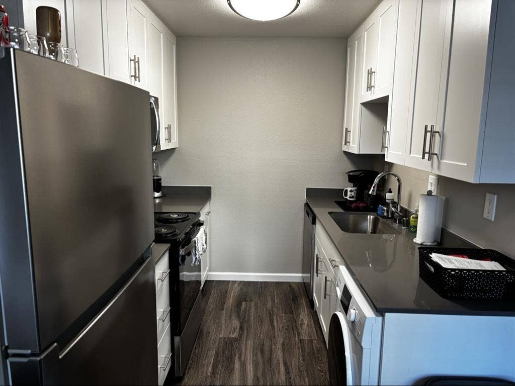 Roommate Wanted for 2 bedroom Ap