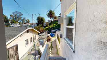 1 BR in Los Angeles