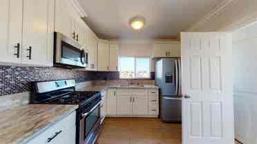1 BR in Los Angeles