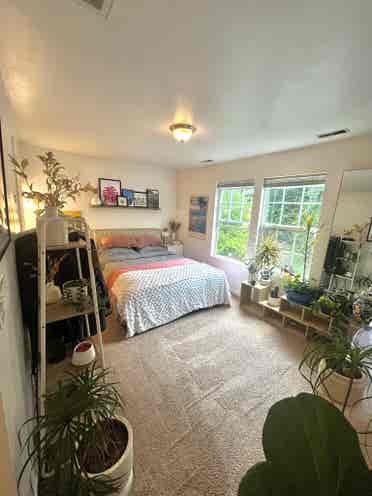 Room with private Bathroom