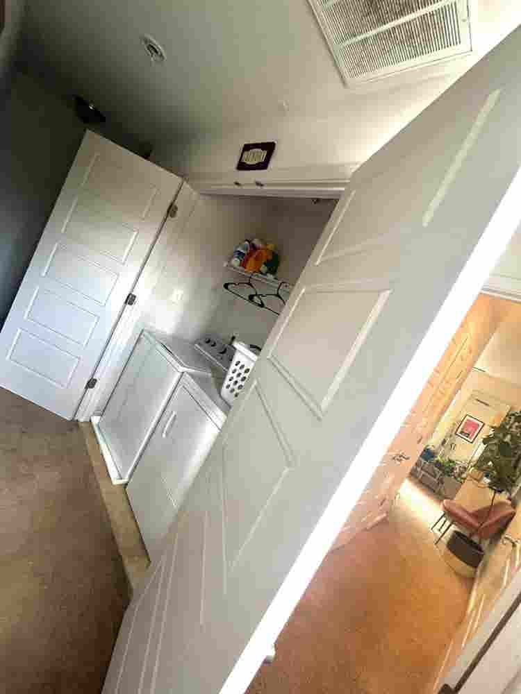 Room with private Bathroom