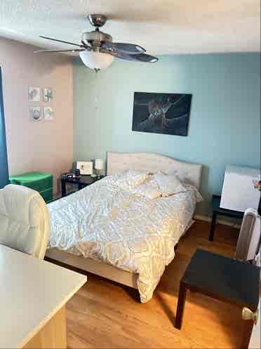 Renting Room w/ bathroom