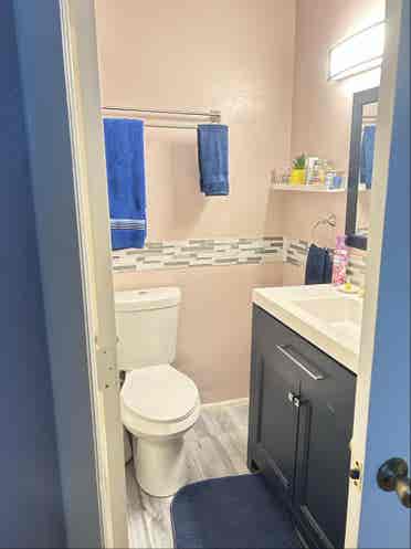 Renting Room w/ bathroom