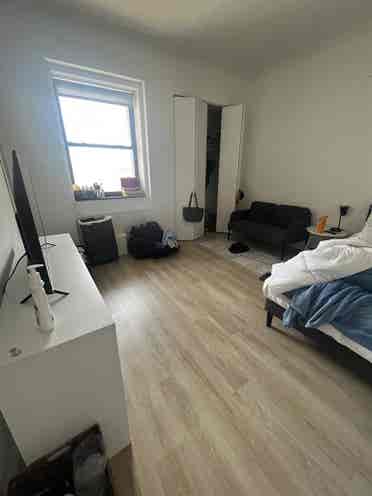 ✨Spacious True Bed - Midtown South✨