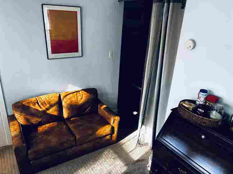 Luxurious 2-room master suite