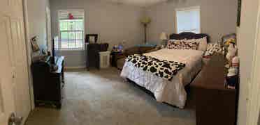 Master bedroom & private bathroom