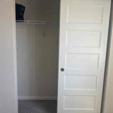 Room rent in yelm.