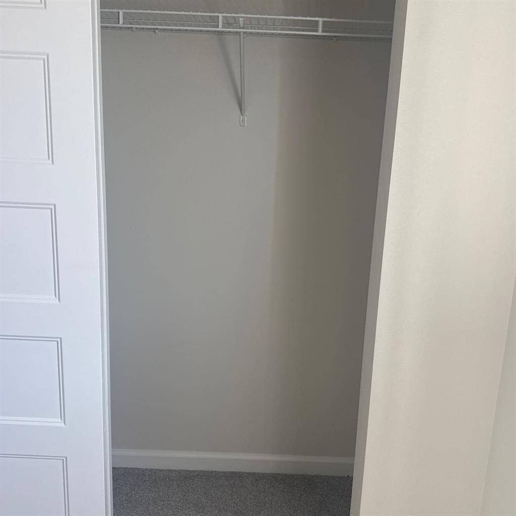 Room rent in yelm.