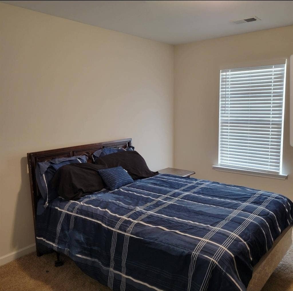 Luxury Room For Rent. *Clean Home*