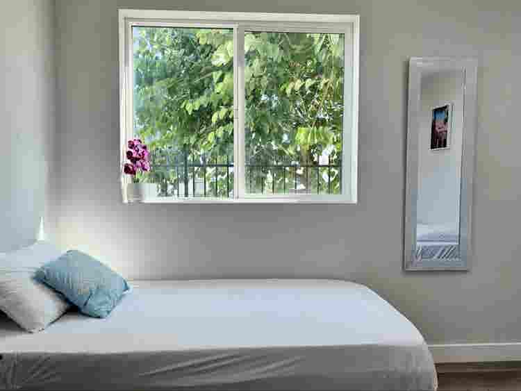 New Spacious Townhome in Hollywood