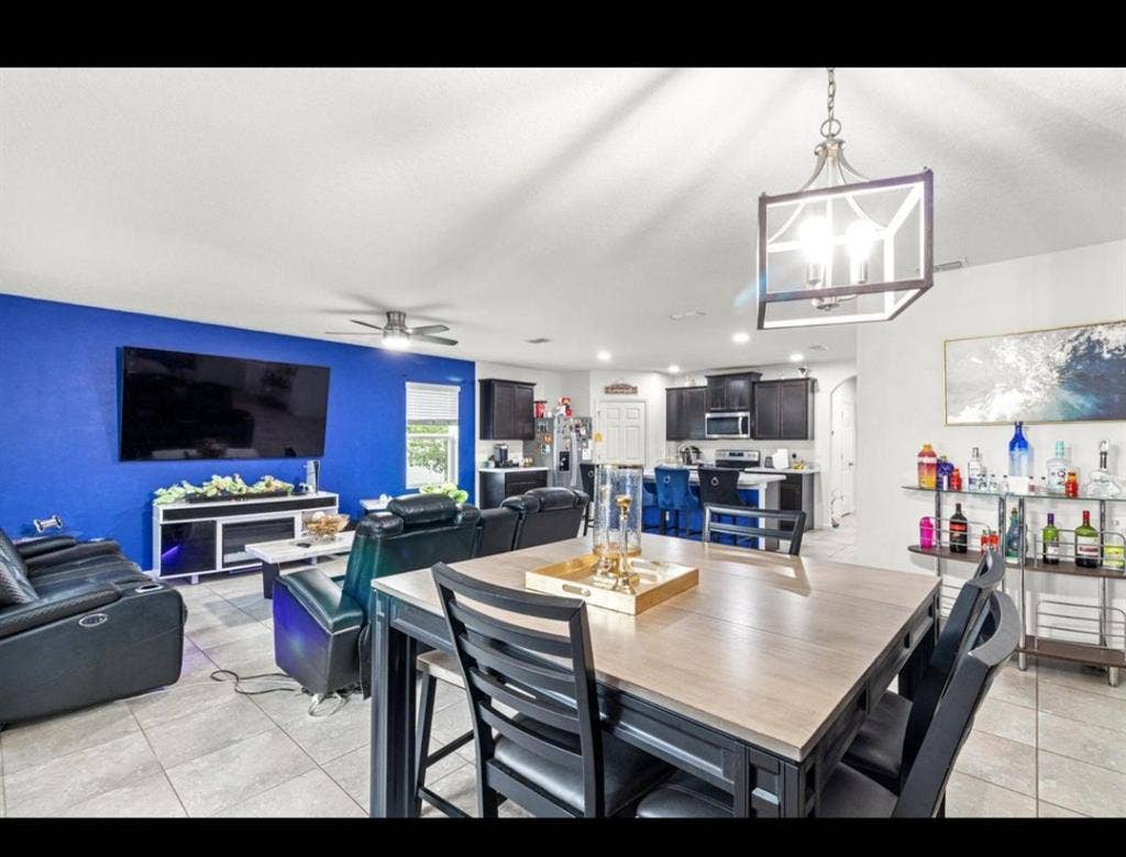 Female Roommate Wanted