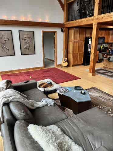 Mountain retreat, close to town