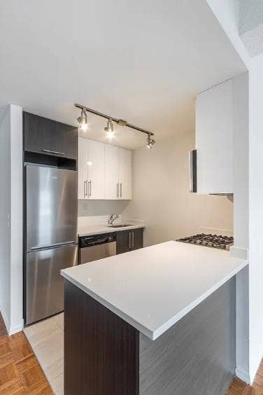 Roommate for august 1st midtown