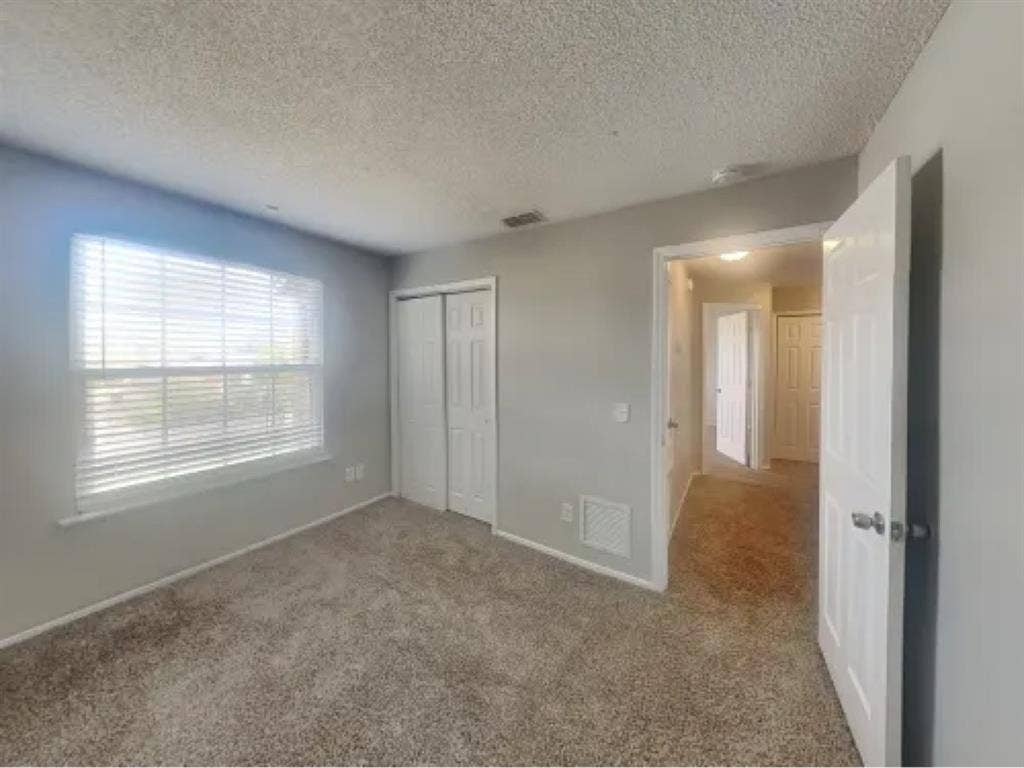 Room for rent in West Orlando