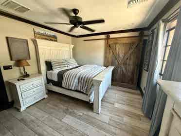 furnished room & all utilities
