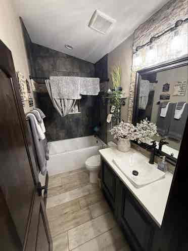 furnished room & all utilities