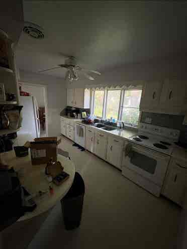 In search of 3rd roommate!