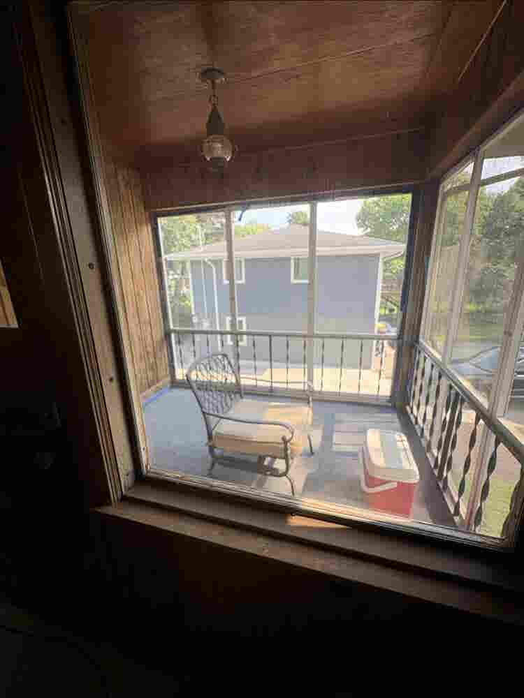 In search of 3rd roommate!