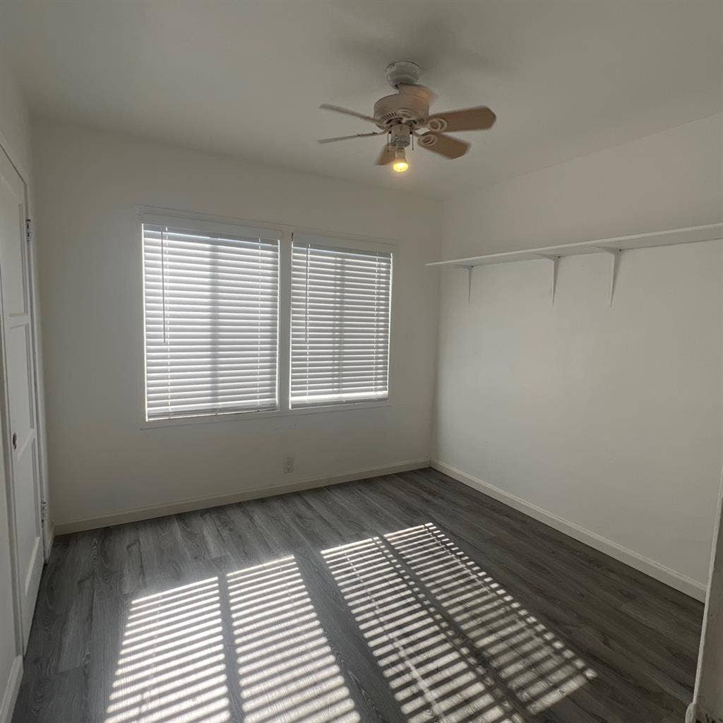 Room for rent, wi-fi is available