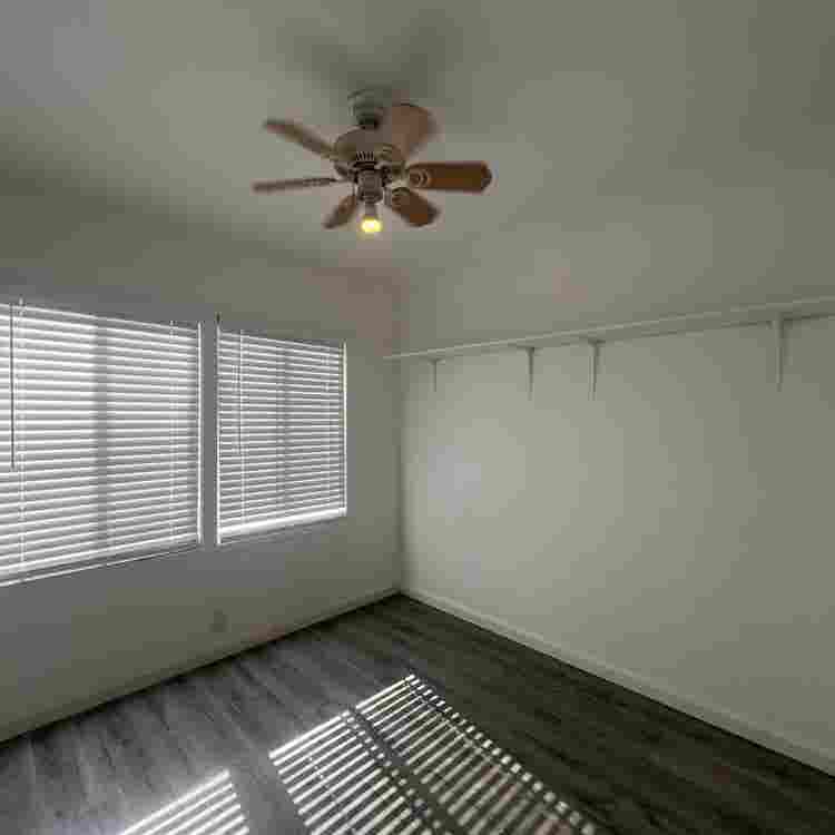 Room for rent, wi-fi is available
