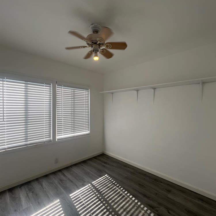 Room for rent, wi-fi is available