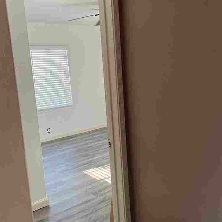 Room for rent in Pomona