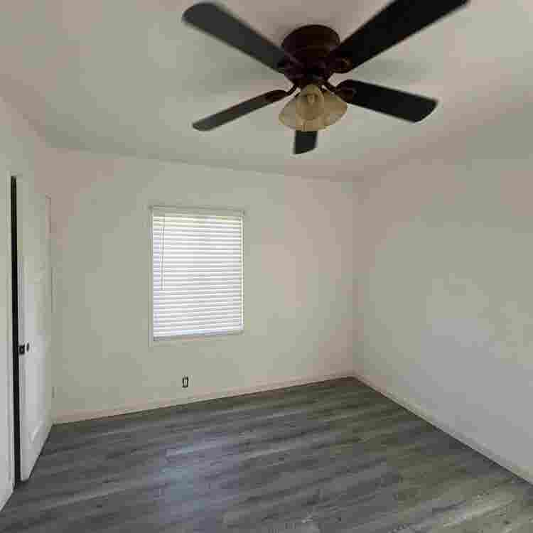 Room for rent in Pomona