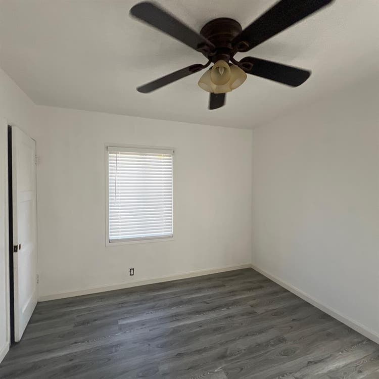 Room for rent in Pomona