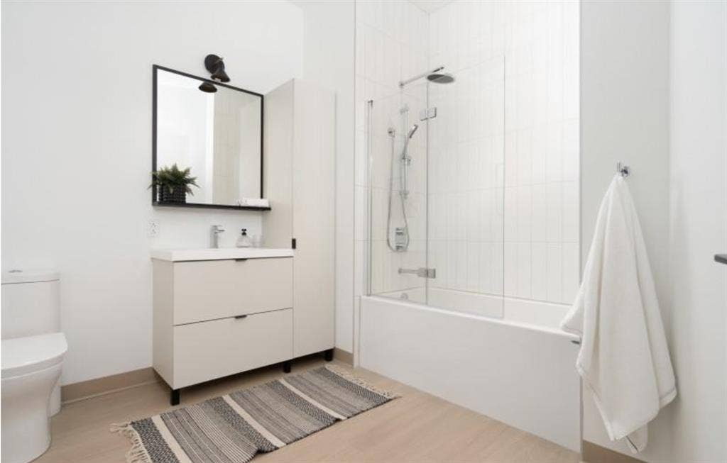 Lease Transfer AVA Condo 3-Bedroom