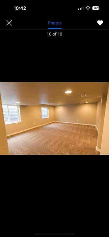 Looking for 1 roommate!