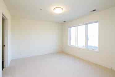 Short term lease w/ option to renew
