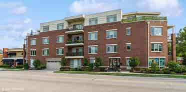 Short term lease w/ option to renew