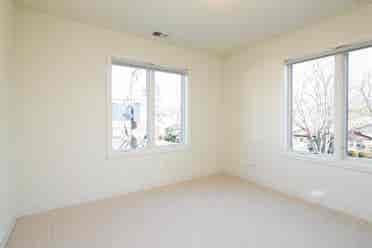 Short term lease w/ option to renew