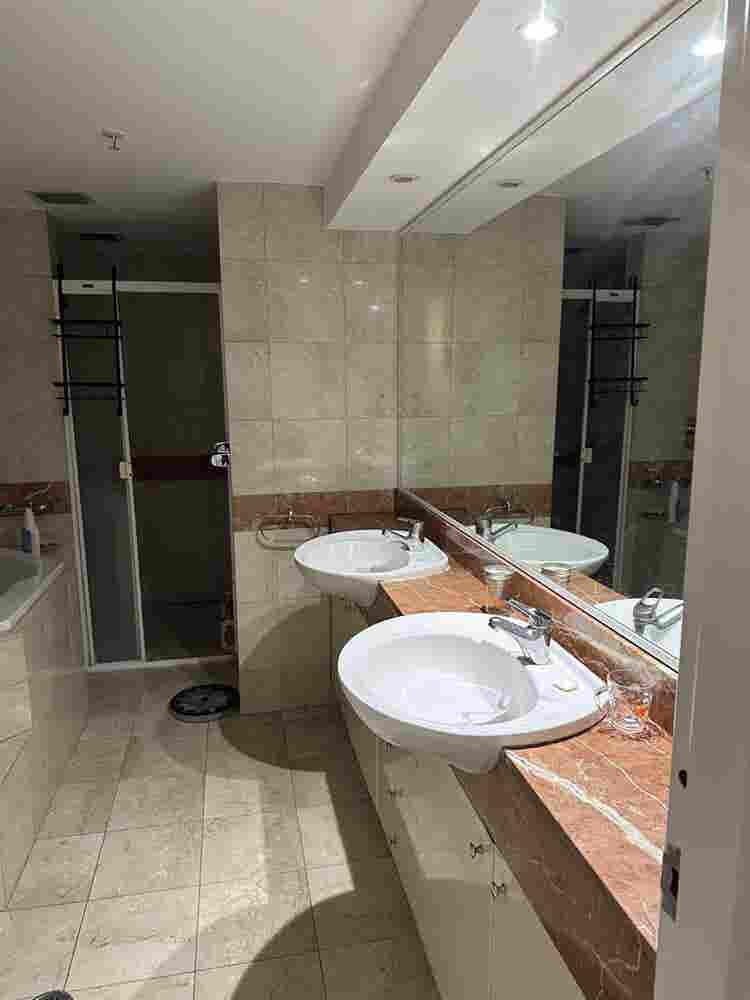 Female share room Sydney CBD