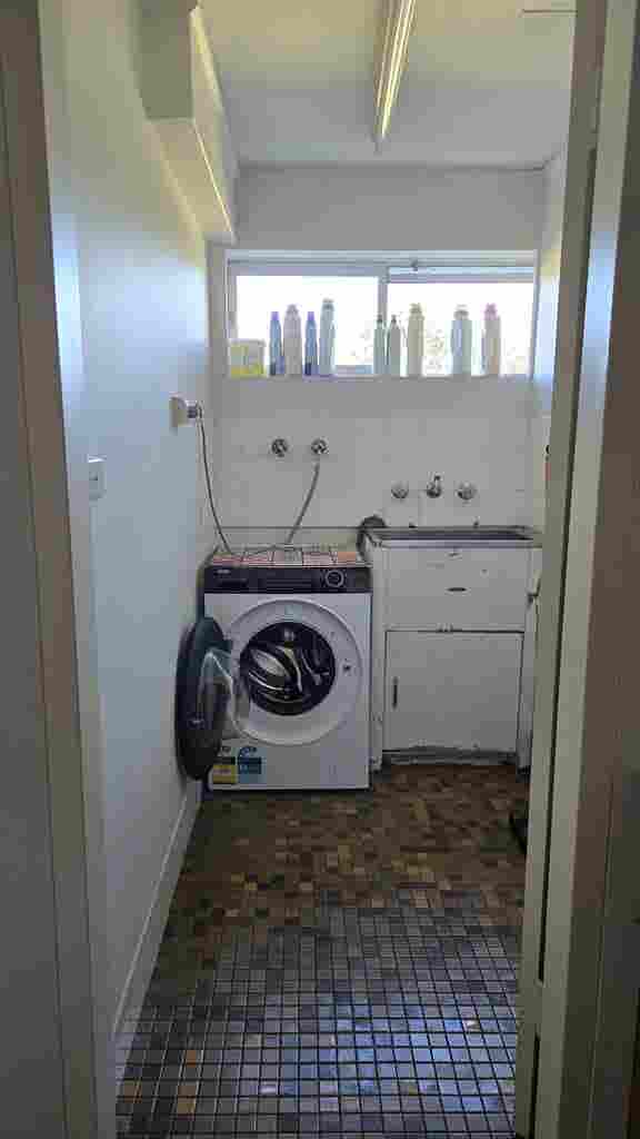 Room for rent- Fully Furnished