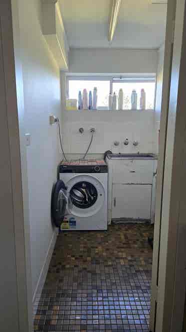 Room for rent- Fully Furnished