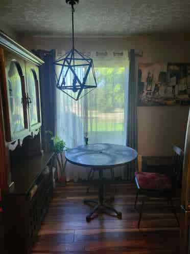 Furnished w/ bed. Closet + Laundry!
