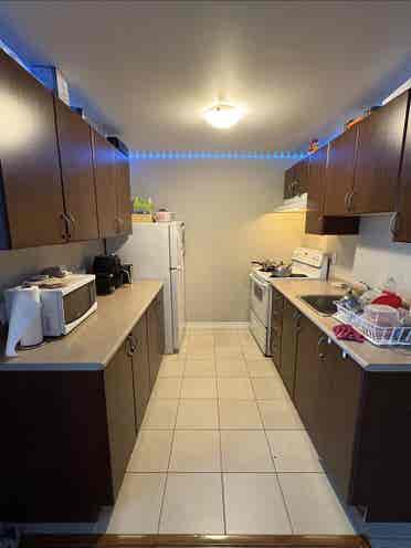 Non-furnished room for rent - Girls