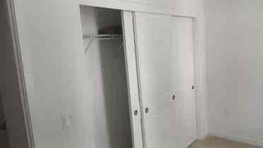 LUXURY APARTMENT UTILITIES INCLUDED
