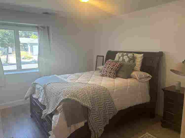 Private Room/Bath, Utilities Incl.