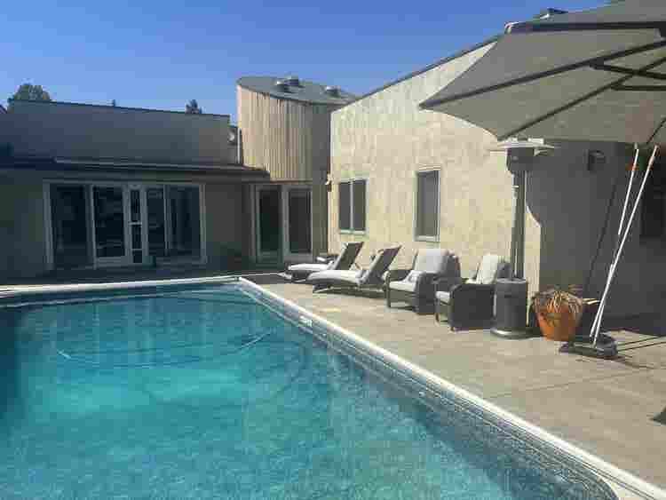 Private Room/Bath, Utilities Incl.