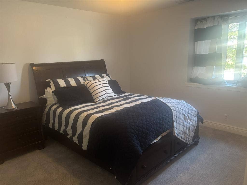 Private Room/Bath, Utilities Incl.