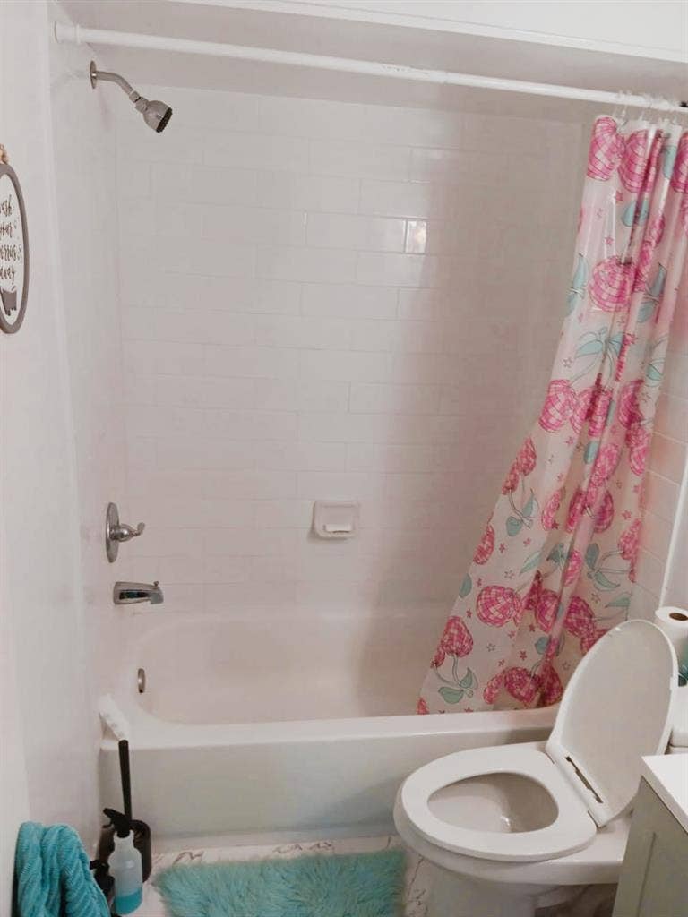 Furnished master bedroom for rent