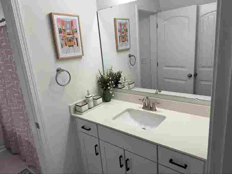Private furnished Rooms for rent