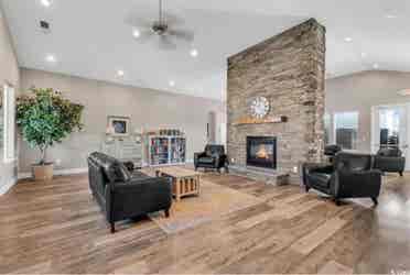 Private furnished Rooms for rent