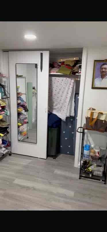 Private Accommodation - 1 Female